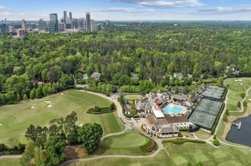 62 Brookhaven Dr, Atlanta GA  30319-1143 exterior