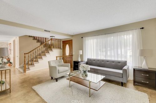 5805 Camino Pinzon, Anaheim, CA 92807-3910