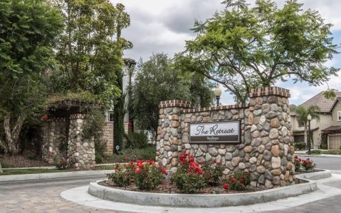 2780 Stone Pine Gln, Santa Ana, CA 92706-1168