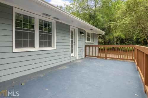 3824 Adamsville Dr, Atlanta GA  30331-3709 exterior