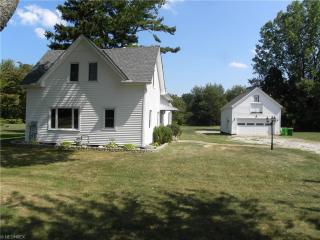 358 Amboy Rd, Conneaut, OH 44030-3094