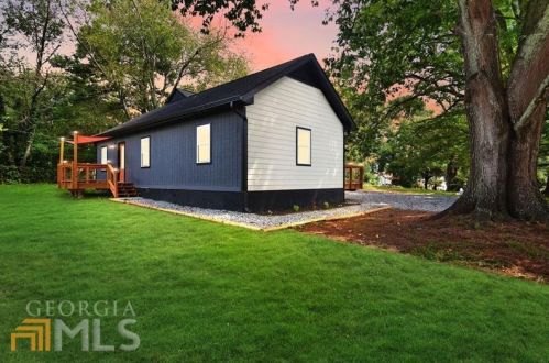 5600 Feldwood Rd, Atlanta GA  30349-2809 exterior