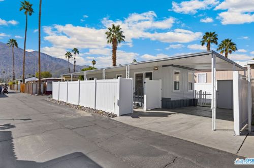 56 Black Hawk St, Palm Springs, CA 92264-2712