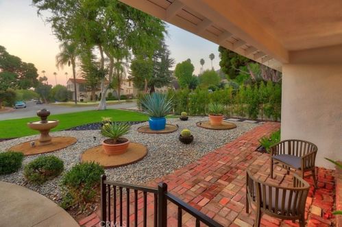 1622 Virginia Ave, Glendale CA  91202-1246 exterior