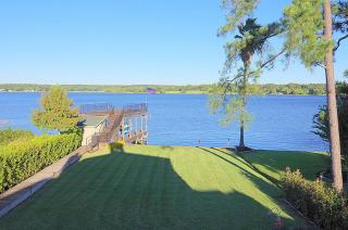 10066 Shore Dr, Conroe TX  77318-6634 exterior