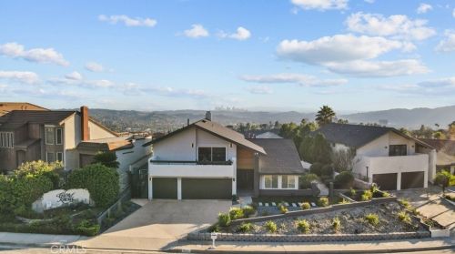 1130 Old Phillips Rd, Glendale CA  91207-1112 exterior