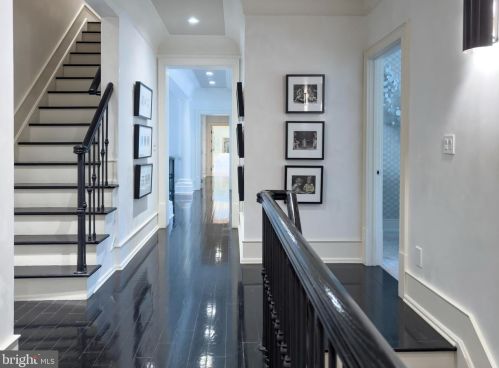 110 Brooks Bnd, Princeton NJ  08540-7545 exterior