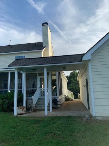 3100 Berry Rd, Loganville, GA 30052-6637