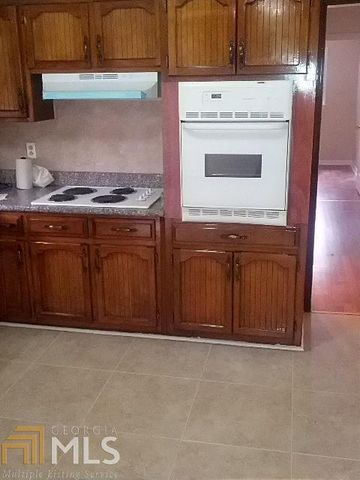 6951 Knollwood Dr, Morrow, GA 30260-3212