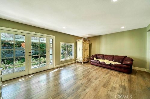 238 Nutwood St, Anaheim CA  92804-2533 exterior