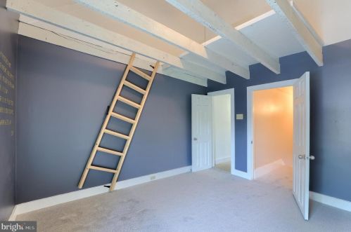 317 Walnut St, Lancaster PA  17602-2451 exterior