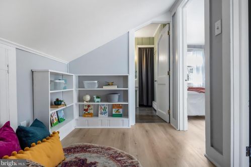 244 Hopkins Ave, Haddonfield NJ  08033-1409 exterior