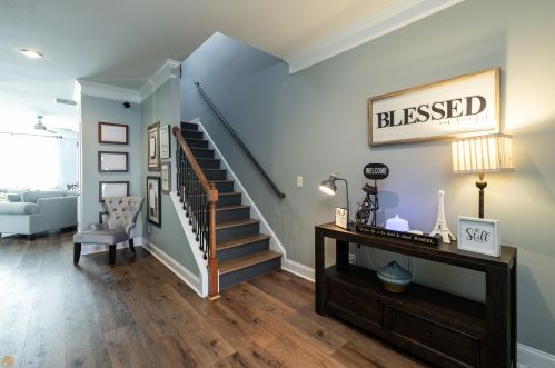 420 Fernbay Dr, Atlanta GA  30331-8956 exterior