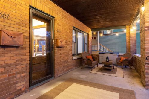 607 Dayton Ave, Saint Paul MN  55104-7203 exterior
