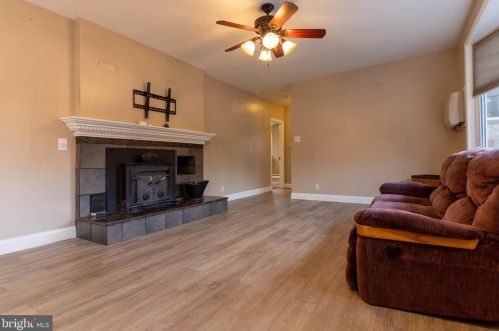 12 Parkway Dr, Browns Mills, NJ 08015-5234