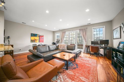 1838 Belmont Ave, Chicago, IL 60657-7539