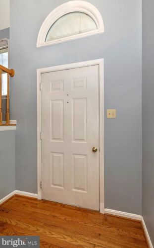 218 Westview Dr, Graceham, MD 21788-3132