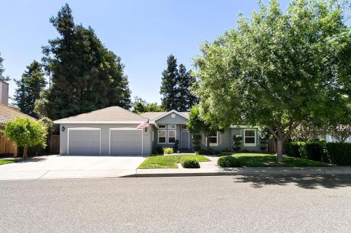 3395 Scottlee Dr, Turlock, CA 95382-9197