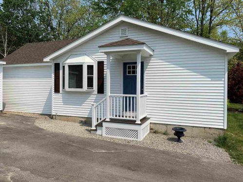 30 Kelwyn Dr, Somersworth, NH 03878-1301