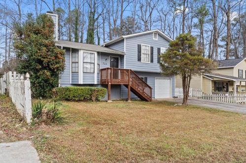 722 Springhollow Dr, Marietta, GA 30008-3662