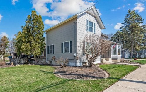 164 Jefferson Ave, Pingree Grove IL  60140-7648 exterior