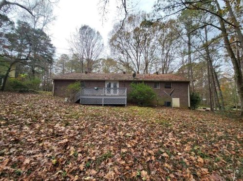 75 Shadowood Ln, Carrollton, GA 30116-9726