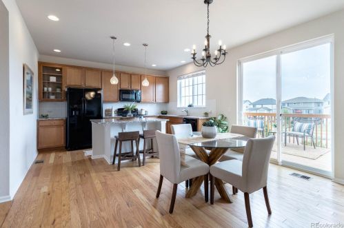 7400 Old Hammer Way, Aurora CO 80016-6115 exterior