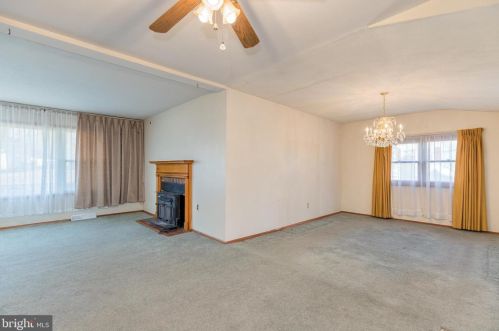 427 Holiday Dr, Aberdeen MD  21001-1813 exterior