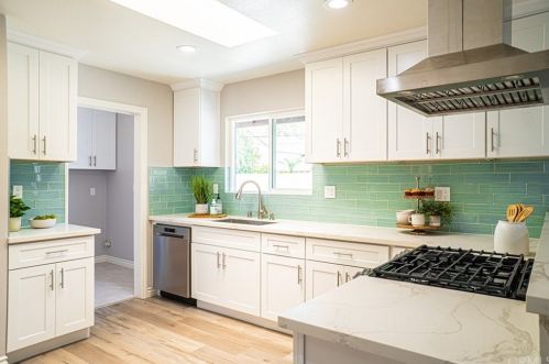 1237 Eisner Pl, Anaheim CA  92801-4704 exterior