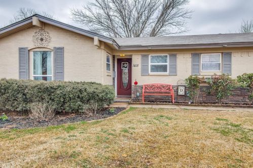 1418 Greencove Dr, Garland TX  75040-5938 exterior