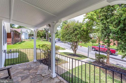 118 Fleetwood Ter, Silver Spring MD  20910-5511 exterior