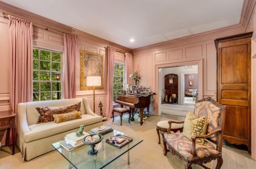 3229 Arden Rd, Atlanta GA  30305-1936 exterior