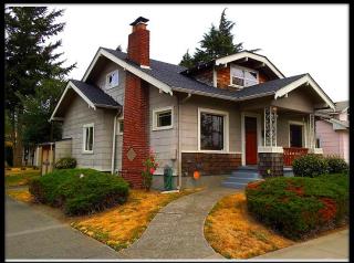 1121 9th St, Tacoma WA  98405-4012 exterior