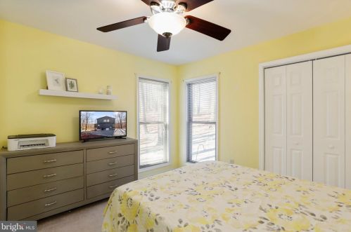 166 Nemacolin Trl, Hedgesville WV  25427-4272 exterior