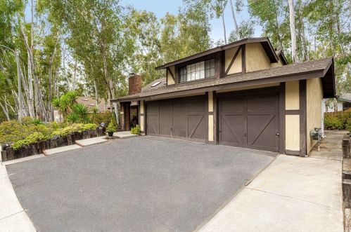 22511 Woodcrest Cir, El Toro, CA 92630-3142