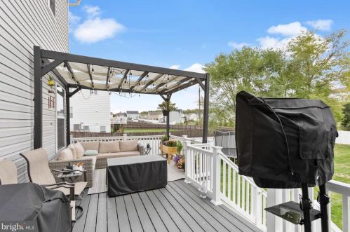 402 Chickamauga Dr, Harpers Ferry WV  25425 exterior