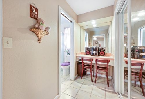 1432 Marshall St, Turlock CA 95380-4133 exterior