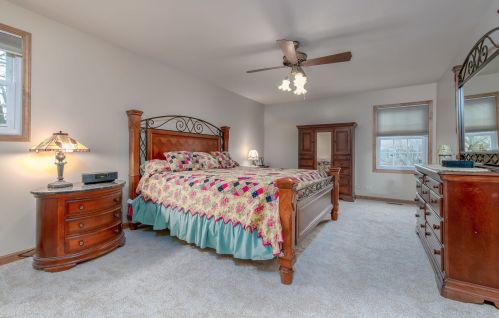 2105 Countryside Cir, Naperville IL  60565-2261 exterior