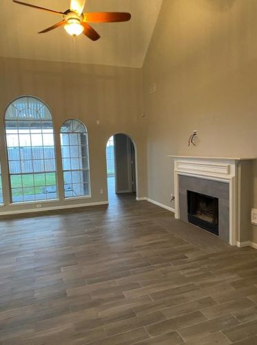 909 Park Green Dr, Deer Park, TX 77536-2863