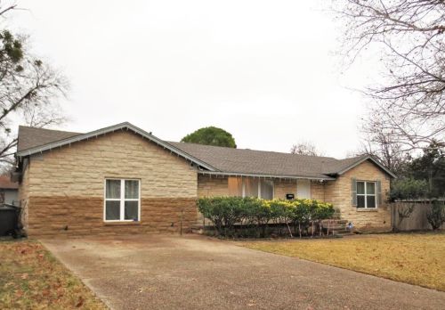 3524 Kingsbury Ave, Fort Worth TX  76118-5744 exterior