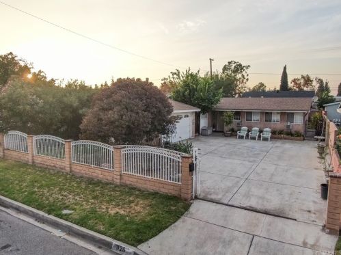 925 Orange Blossom Ave, Whittier, CA 91746-1237