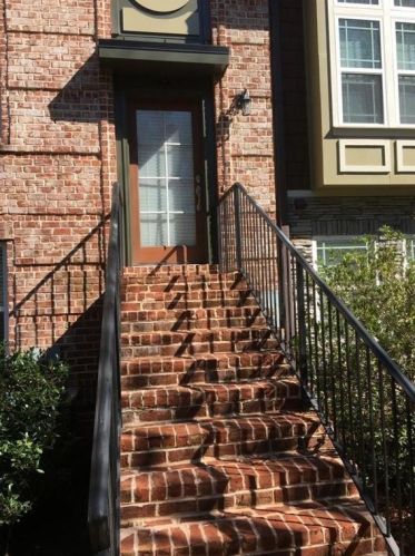 15 High Top Rd, Atlanta GA  30328-5929 exterior