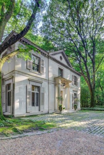 1820 Garraux Rd, Atlanta GA  30327-2504 exterior