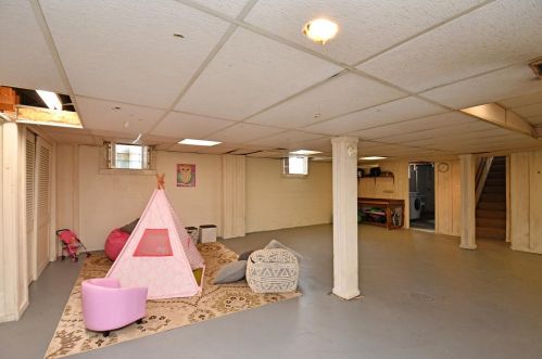 1335 Covedale Ave, Cincinnati OH  45238-3845 exterior