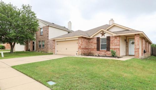 4921 Creek Ridge Trl, Fort Worth, TX 76179-4176
