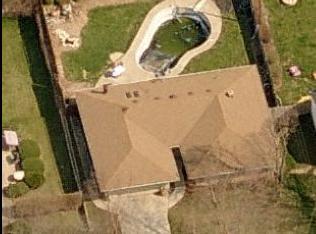 5418 Tam O Shanter Dr, Rockford, IL 61107-3764