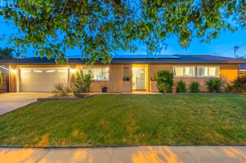 9350 Burning Tree Way, Santee, CA 92071-2301