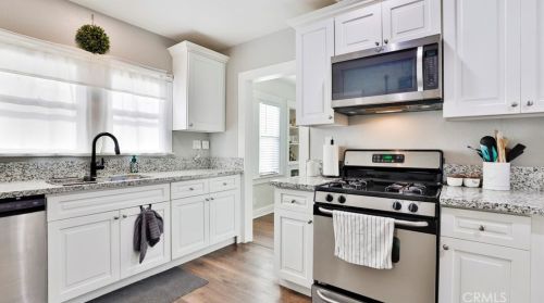 4154 Pine St, Riverside CA  92501-3450 exterior