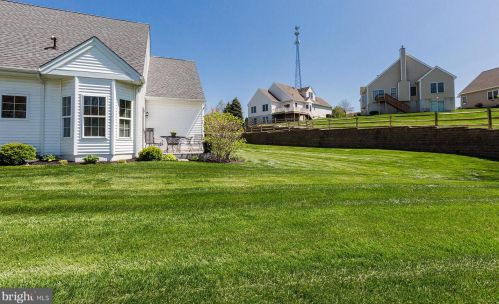 1700 Speedwell Rd, Lancaster PA  17601-4628 exterior