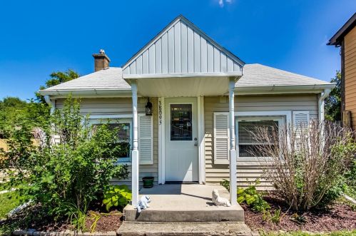 38095 Harper Rd, Waukegan, IL 60087-1520